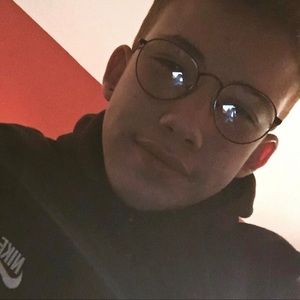 Meet your Posher, Marcos